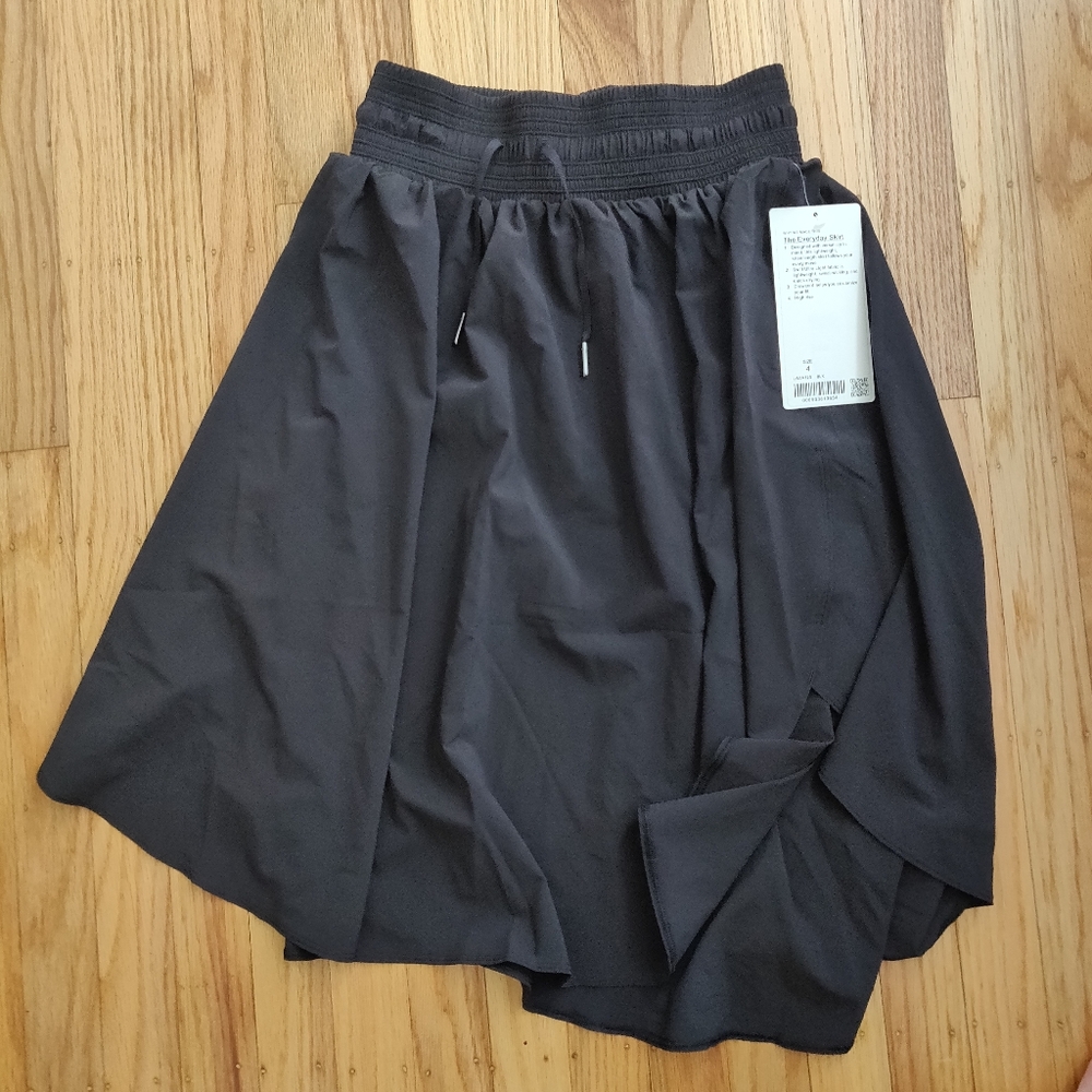 Lululemon Black Everyday Skirt size 4